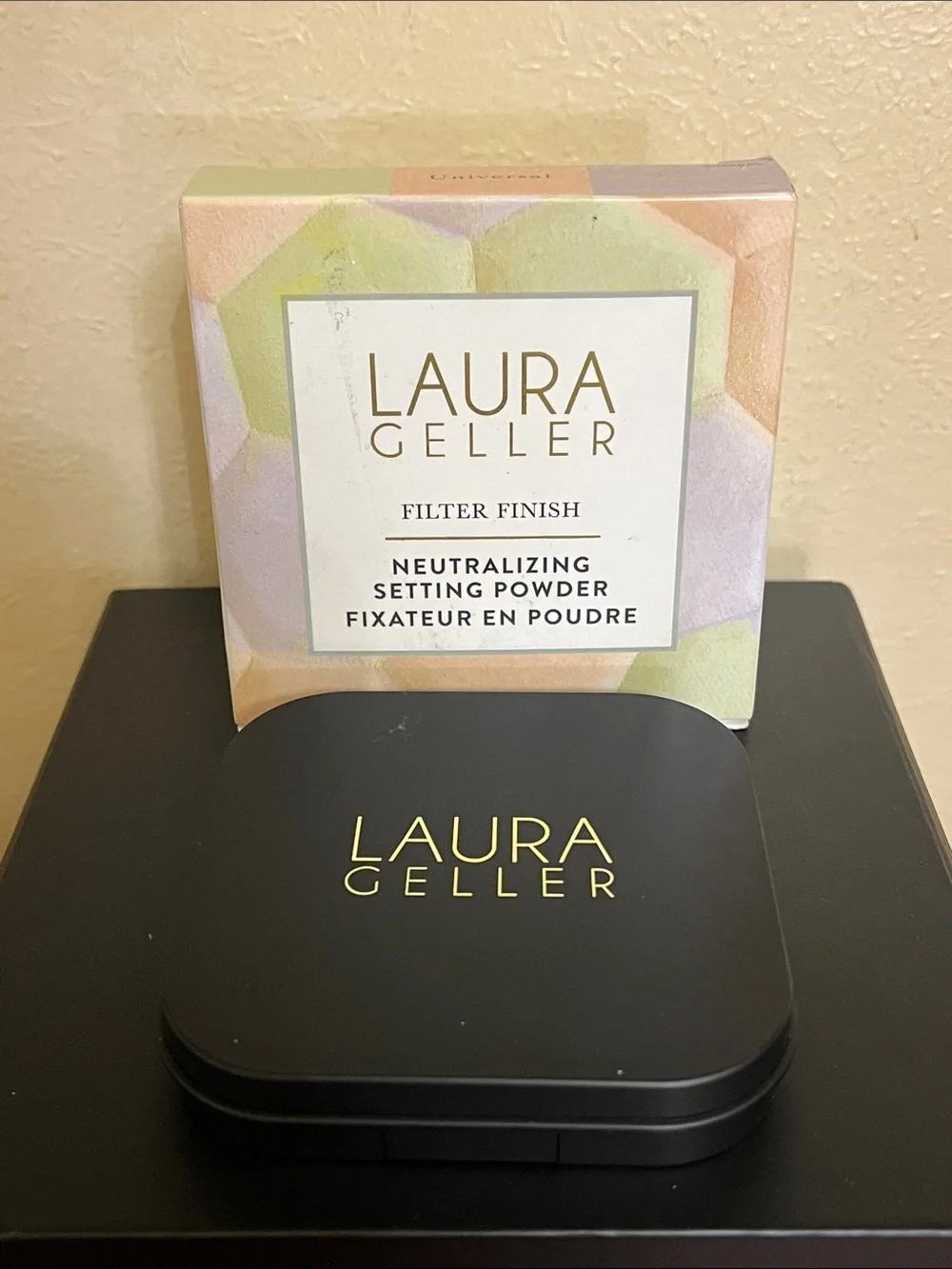 Laura Geller filter finish neutralizing setting powder